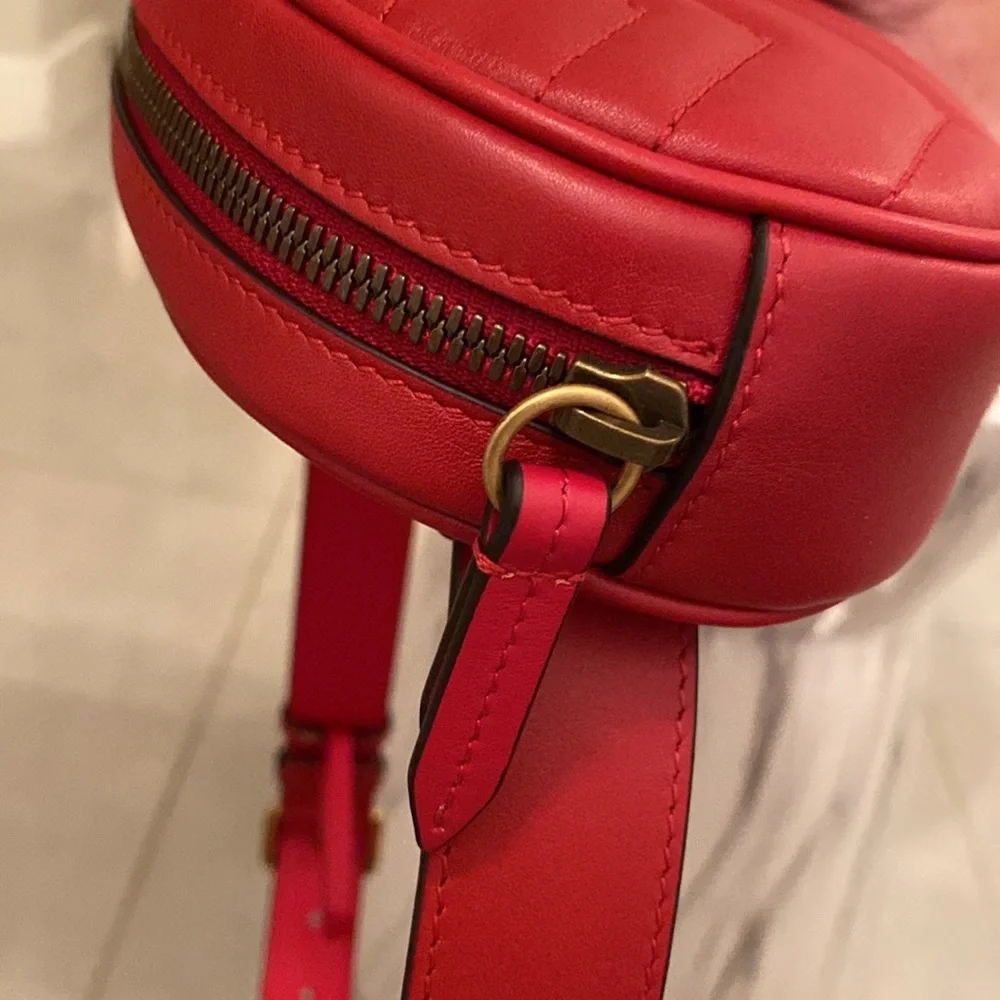 Red Gucci GG Marmont Matelasse leather belt bag - Picture 7 of 7